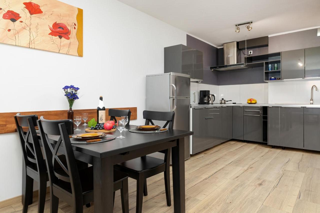 Apartamenty Wisniowy Sad By Noclegi Renters Kołobrzeg Extérieur photo