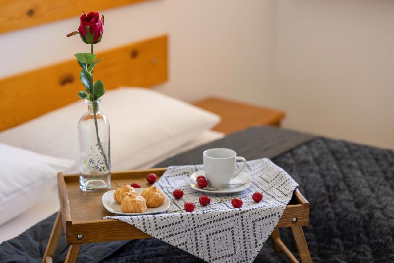 Apartamenty Wisniowy Sad By Noclegi Renters Kołobrzeg Extérieur photo